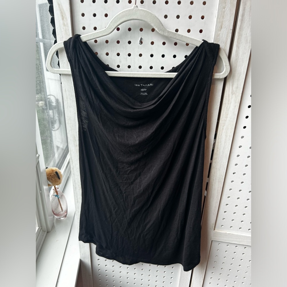 tee TAHARI Draped Neck Sleeveless Black Top – XS